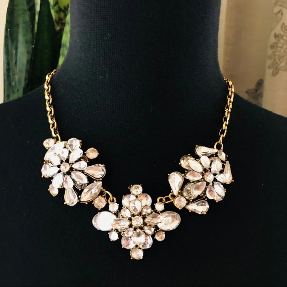 Clear crystal Gold tone Statement Necklace Blingy - Picture 1 of 4
